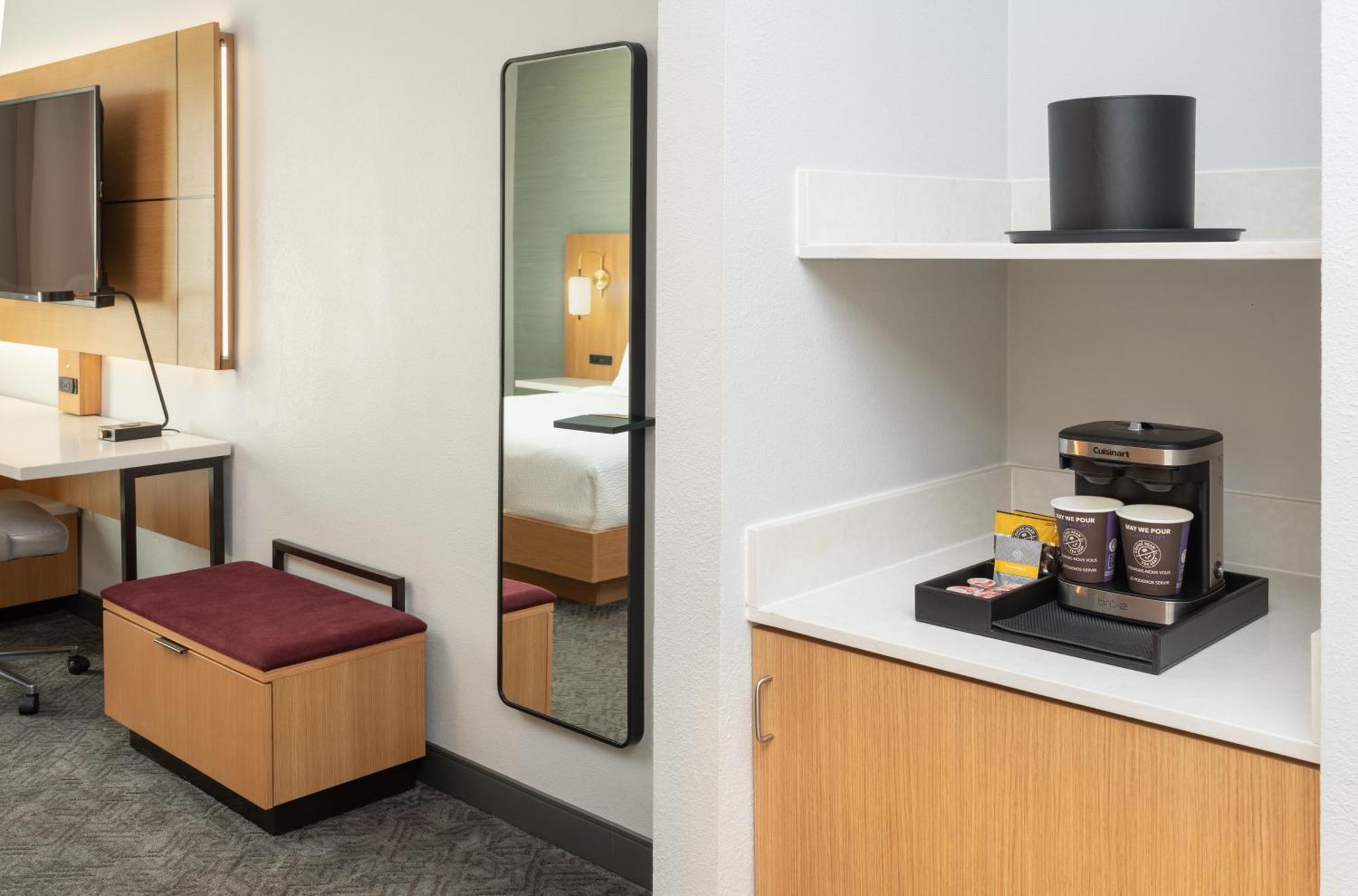 Hotel Doubletree By Hilton Houston Westchase Esterno foto