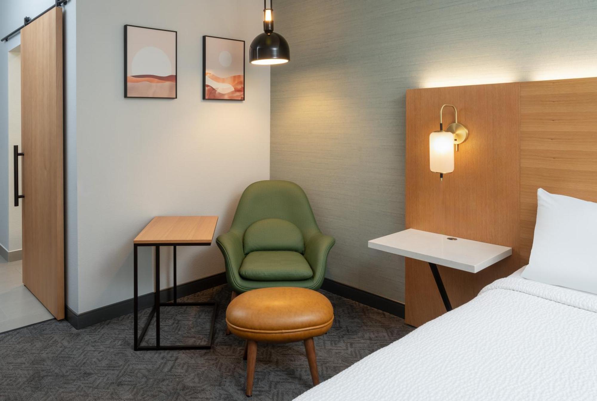 Hotel Doubletree By Hilton Houston Westchase Esterno foto